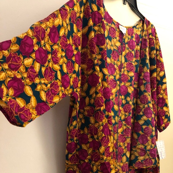 Brand new LuLaRoe lindsay - Picture 1 of 4
